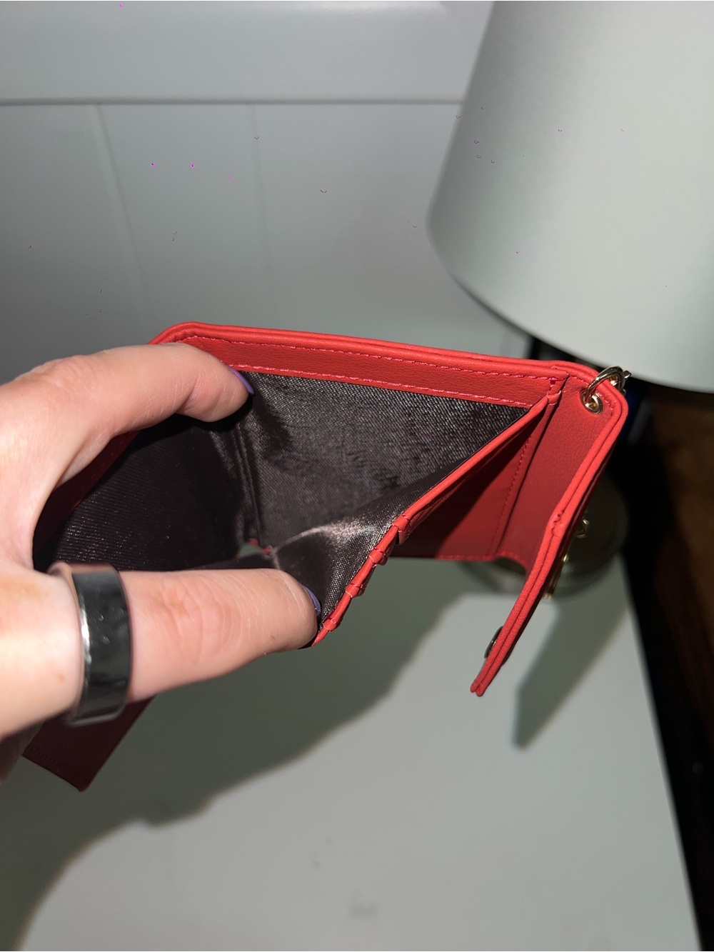 Compact Red Envelope Wallet with Keyring - Picture 3 of 4